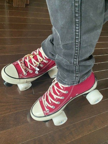 New Light Up Wheels-Burgundy Roller Skates: fits 9 - 9.5 women's(converse style) - Picture 2 of 5