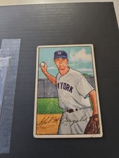1952 Bowman - Gil McDougald #33 (RC)