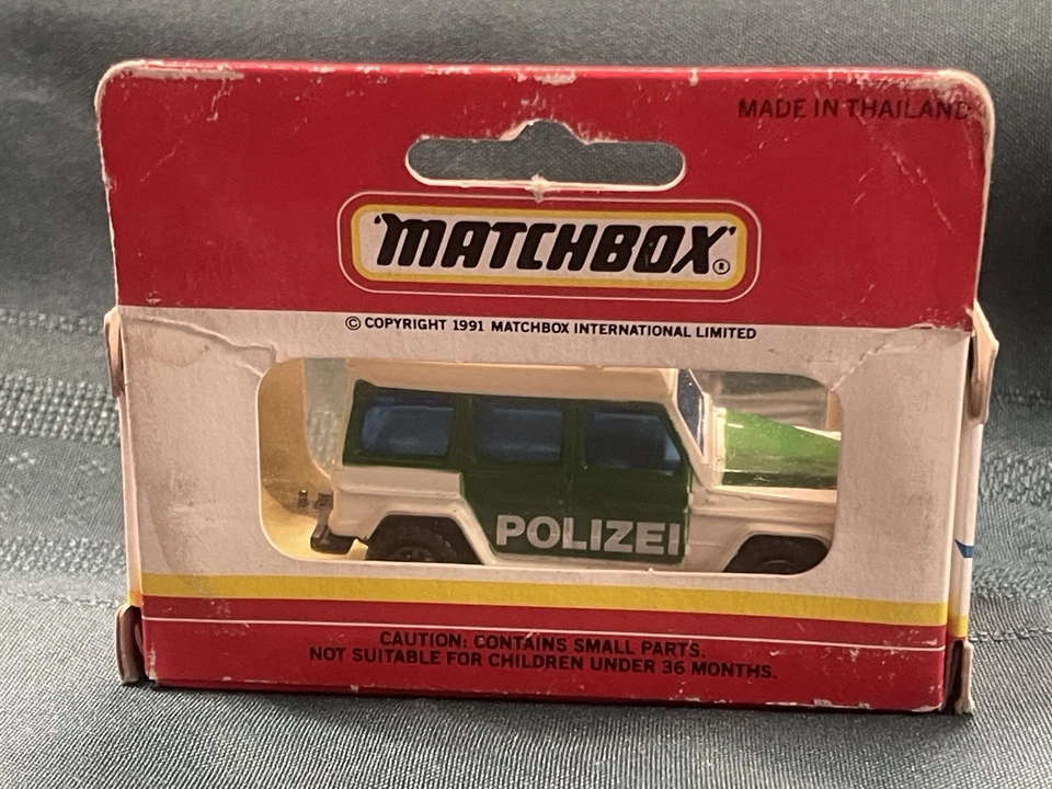 Matchbox Mercedes-Benz 280GE “Polizei” #30 — Emergency Series (1991) - Image 4 of 4