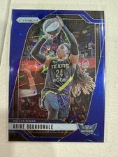 2024 Panini Prizm WNBA #28 Arike Ogunbowale Blue Velocity Prizms