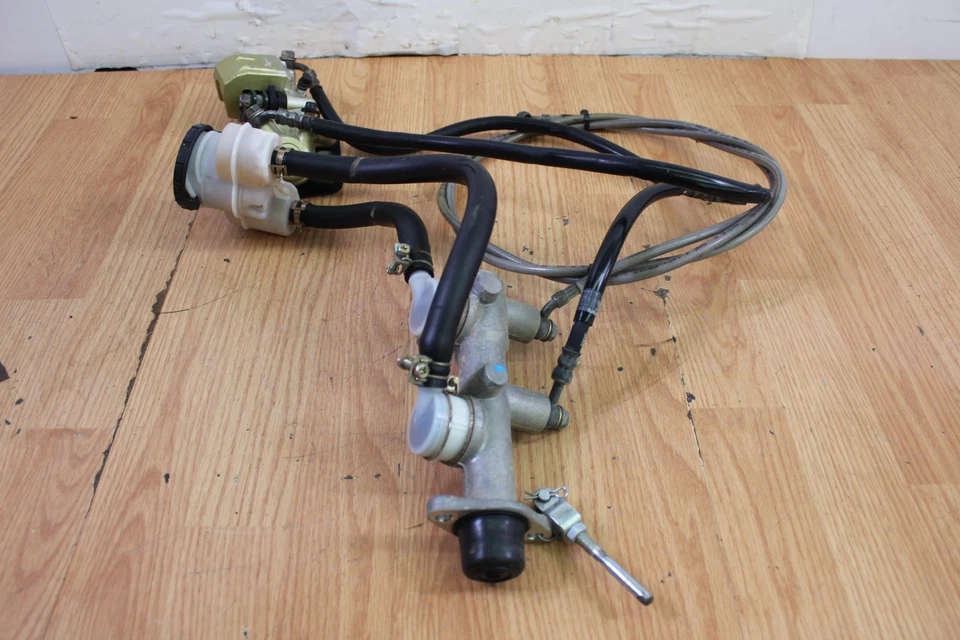 2011 POLARIS RZR 170 Rear Brake Master Cylinder/ Calipers/ Hoses/ Reservoir - Image 4 of 4