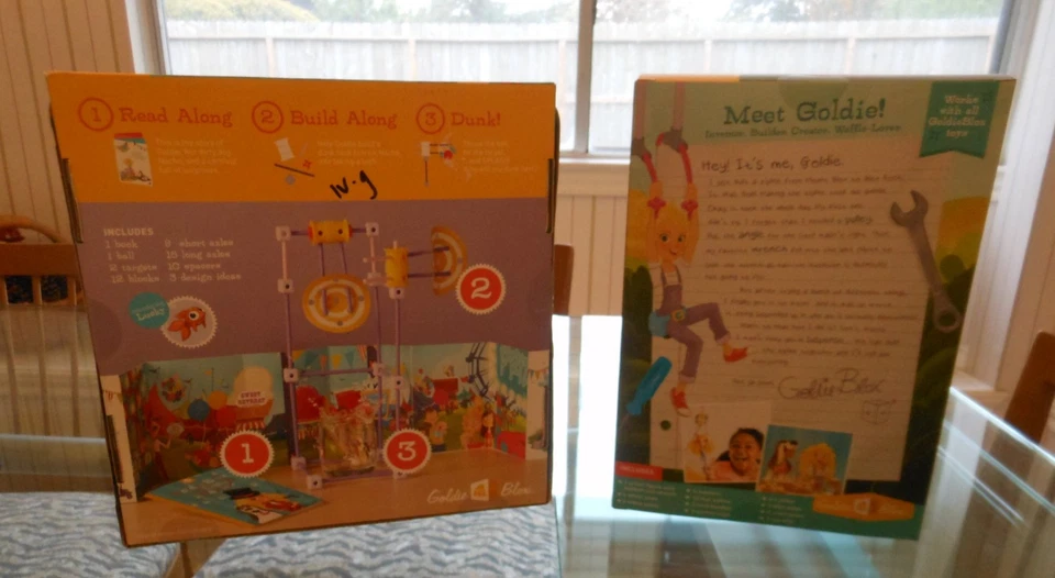 Goldie Blox Zipline Figura Muñeca y Goldie Blox and the Dunk Tank Conjunto de Construcción Foto 2 de 2