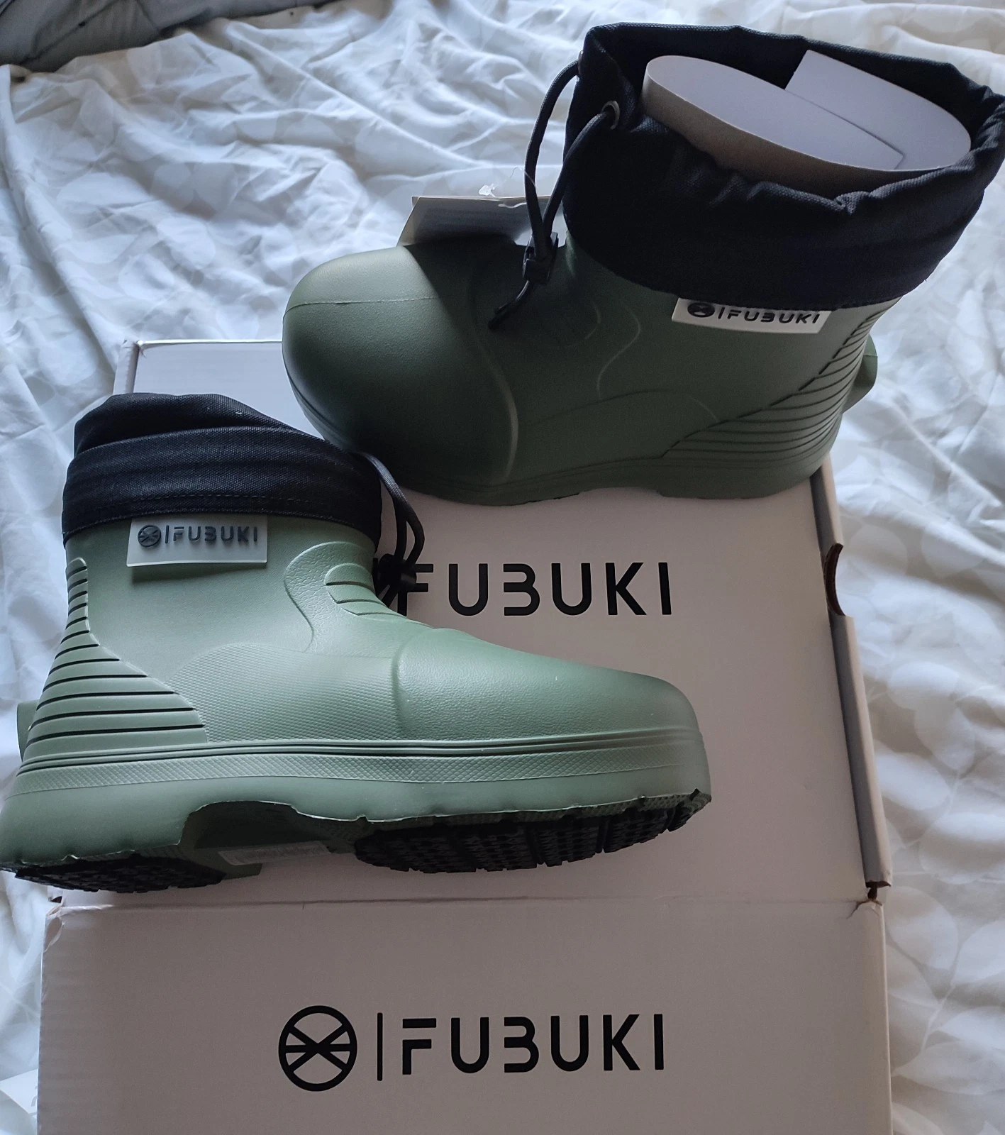 Fubuki Niseko 3.0 Unisex Snow Boots Olive Warm Low EU 39 UK 5M 6F BNWT RRP £119
Opens in a new windo