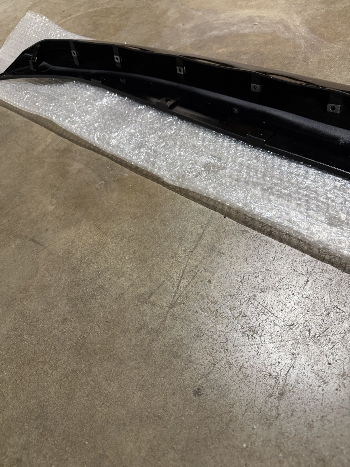18-24 Maserati Ghibli Trofeo Modena Front Bumper Lower Lip Spoiler Molding Trim