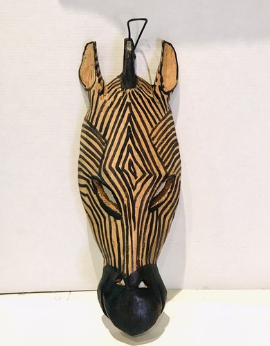 Pier 1 Imports Zebra Mask Wall Hanging Kenya Wood 16" Hand Carved Painted New - Picture 4 of 7