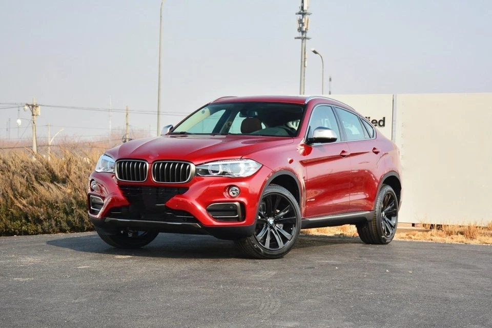 Barra transversal sin tornillo plateada apta para BMW X6 2014-2024 Foto 2 de 4