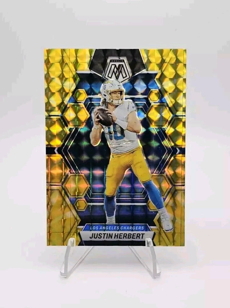 Justin Herbert 2023 Panini Mosaic #127 Reactive Yellow Prizm - LA Chargers