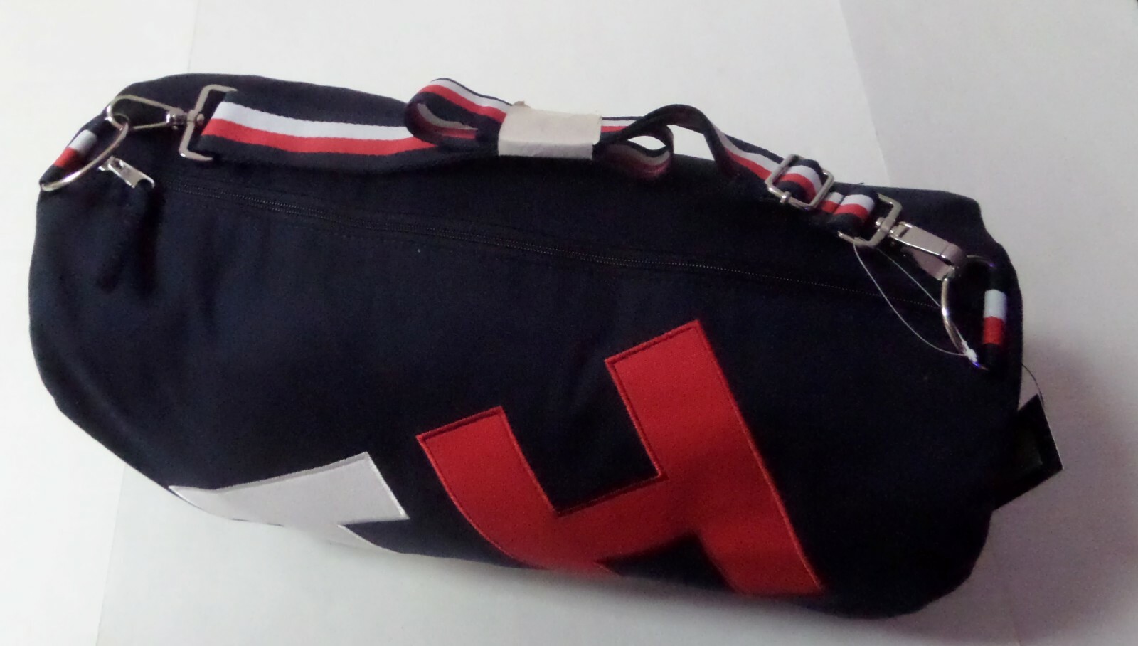 tommy hilfiger travel bag