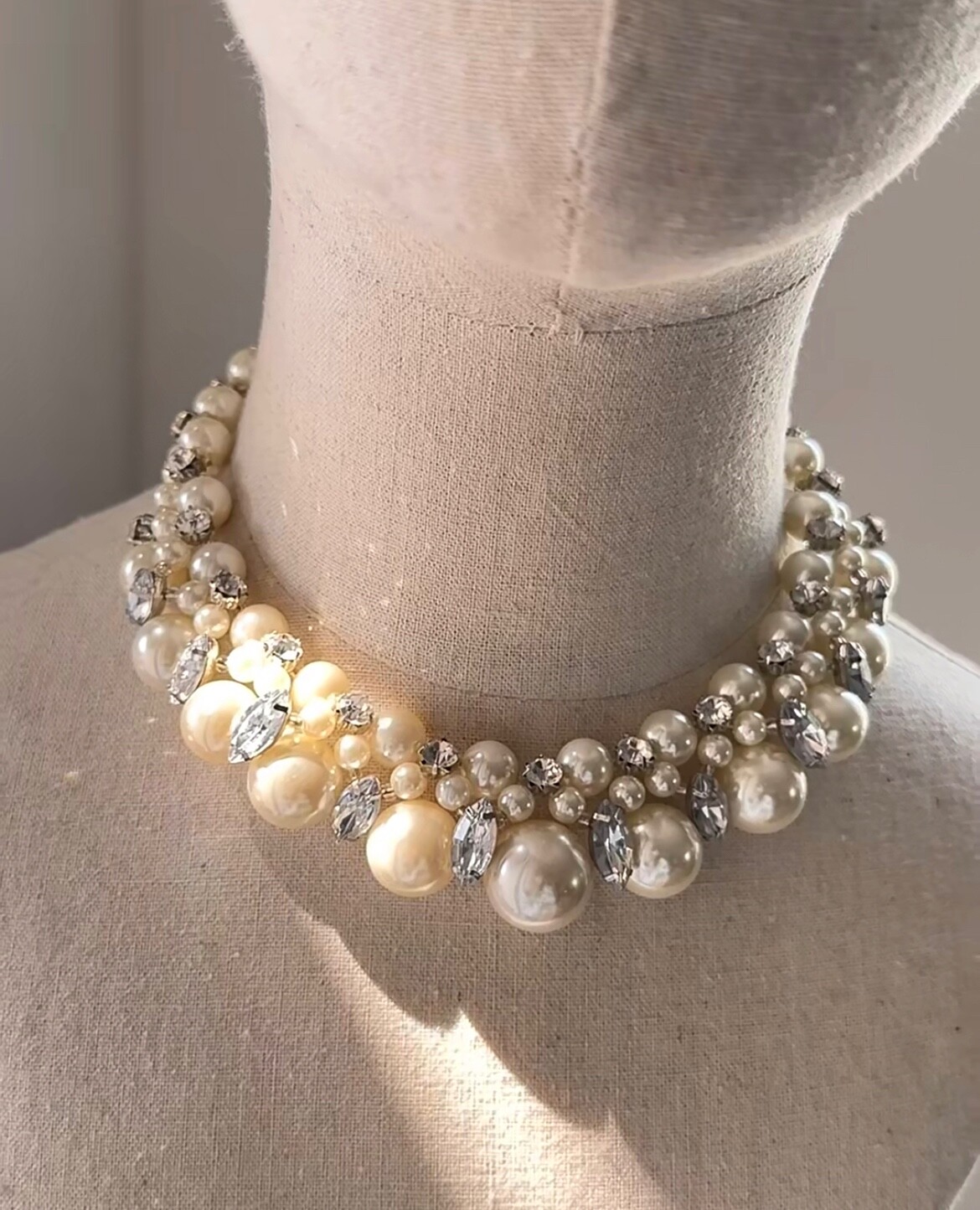 Elegant Pearl and Crystal Statement Necklace - Vintage Style Choker Design