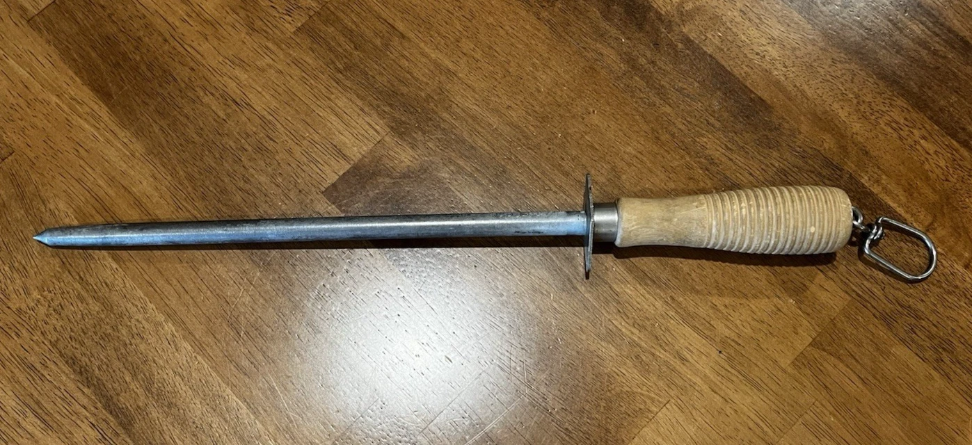 True-Edge Sharpener/Steel, Beehive Style Wooden Handle, EUC