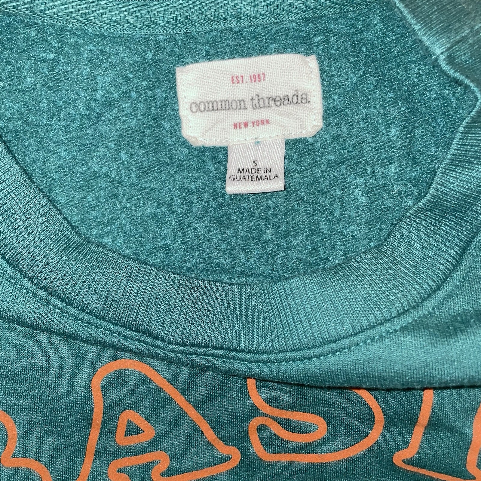 Common Threads BASIC Graphic Cropped Sweatshirt I… - image 10