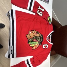 Reebok Chicago Blackhawks Jonathan Toews NHL Hockey Jersey Red L/G