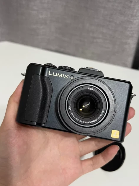 Panasonic LUMIX DMC-LX5 LEICA デジタルカメラ Panasonic LUMIX Panasonic Lumix DMC-LX5 Digital Cameras 10-11.9 MP