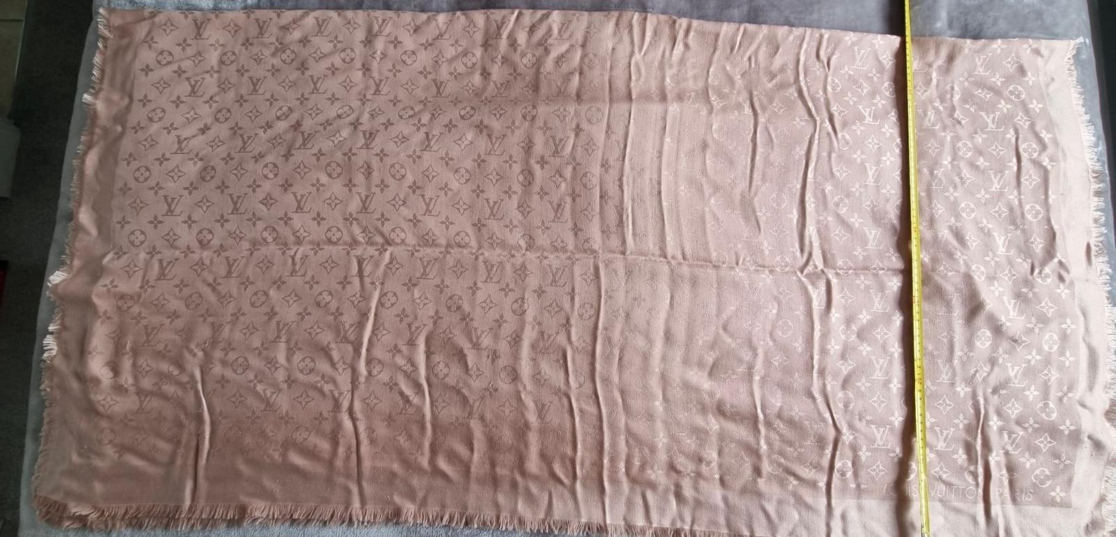 Louis Vuitton Monogram Shawl Scarf Rose Nude Pink Silk Wool M74441 Made In Italy