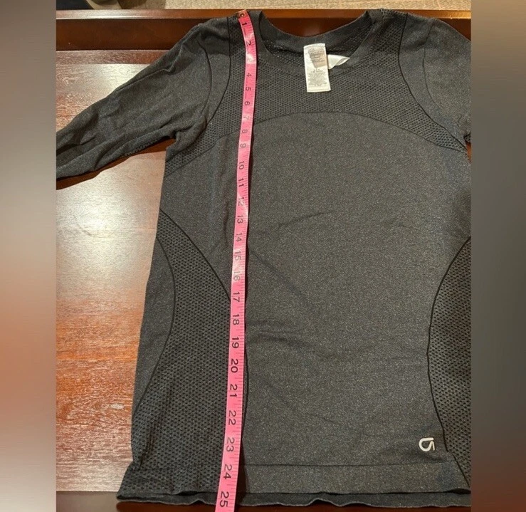 Camiseta Atlética Manga Larga Gap Fit Colección Movimiento Talla Mediana Transpirable  Foto 4 de 4