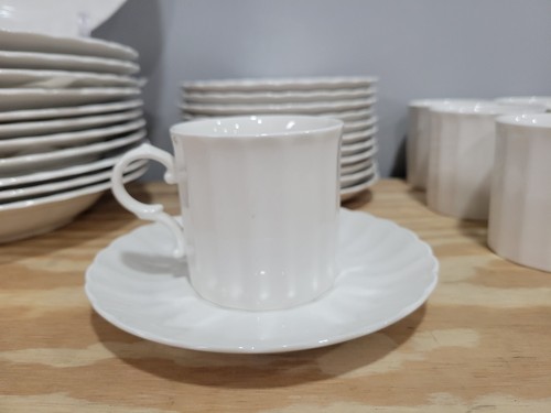 Mikasa Maxima Yardley Fine China Dinnerware -- PICK - Picture 11 of 11