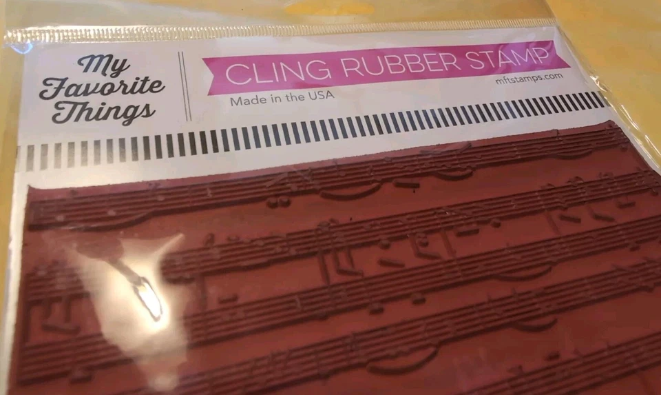 Sello de goma adhesivo MFT 'Partituras' sin montar fondo Mis cosas favoritas EE. UU. Foto 3 de 4