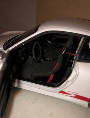 1/18 AUTOart Porsche 911 996 GT3RS White From Japan Model 1/18 AUTOart Porsche 911 996 GT3RS White From Japan Model