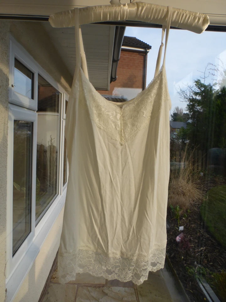 Monsoon Cream Ivory Lace Cami Top Size M - Image 2 of 4