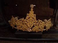 Vintage Jewellery Antique Matt Gold Filigree Tiara With Clear Crystals Vintage Jewellery Antique Matt Gold Filigree Tiara With Clear Crystals