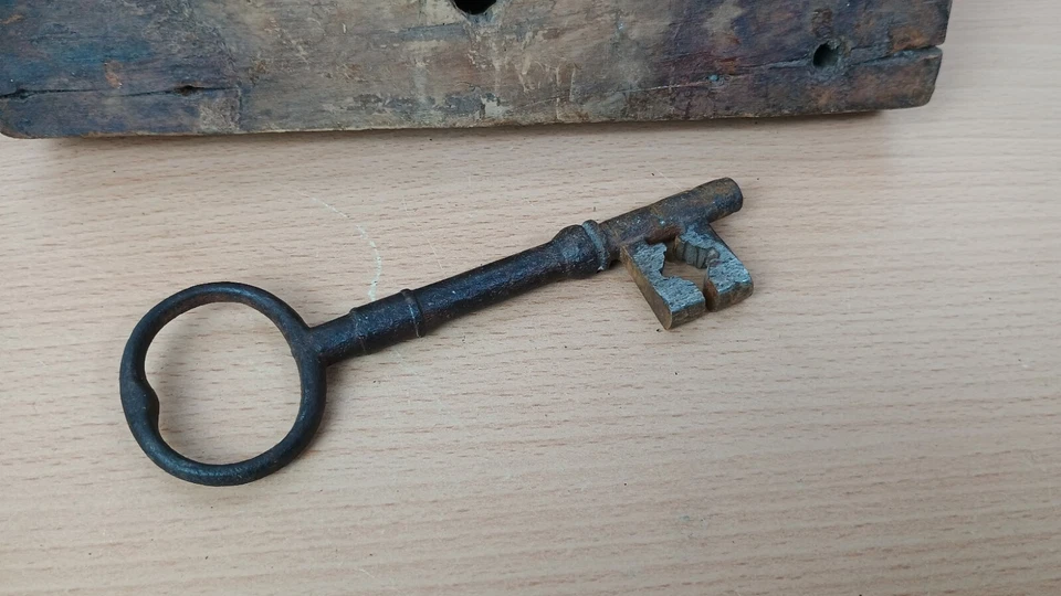 Большой старинный обод замок и ключ периода дуб железо деревянная дверь церковь винтажный - Изображение 4 из 4