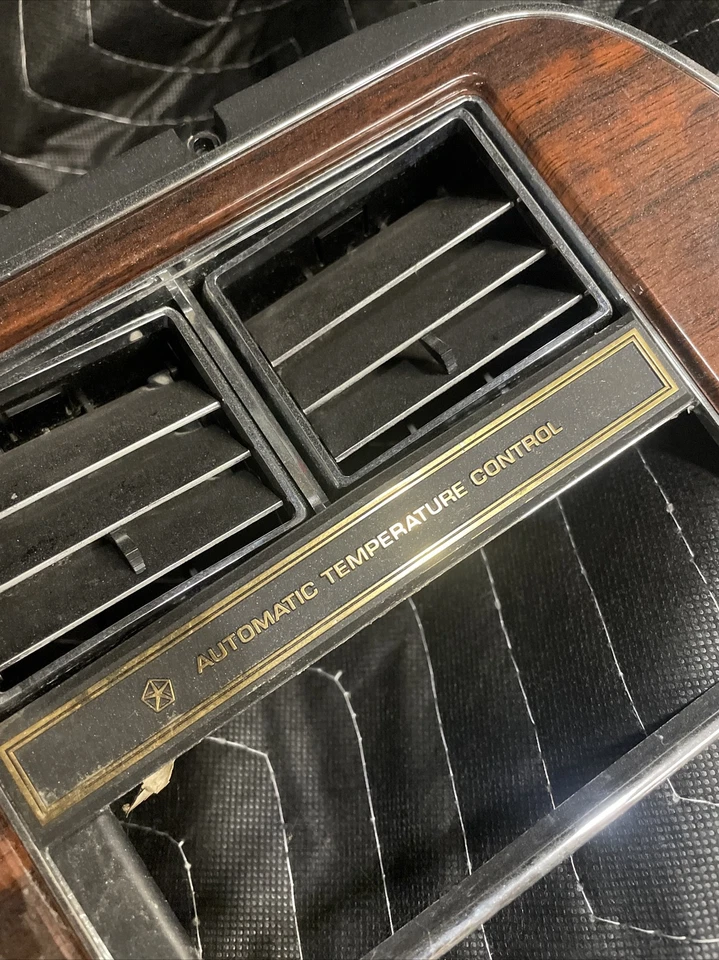 Chrysler Imperial 1993 fabricante de equipos originales tablero de madera panel bisel cubierta de moldura Foto 3 de 4