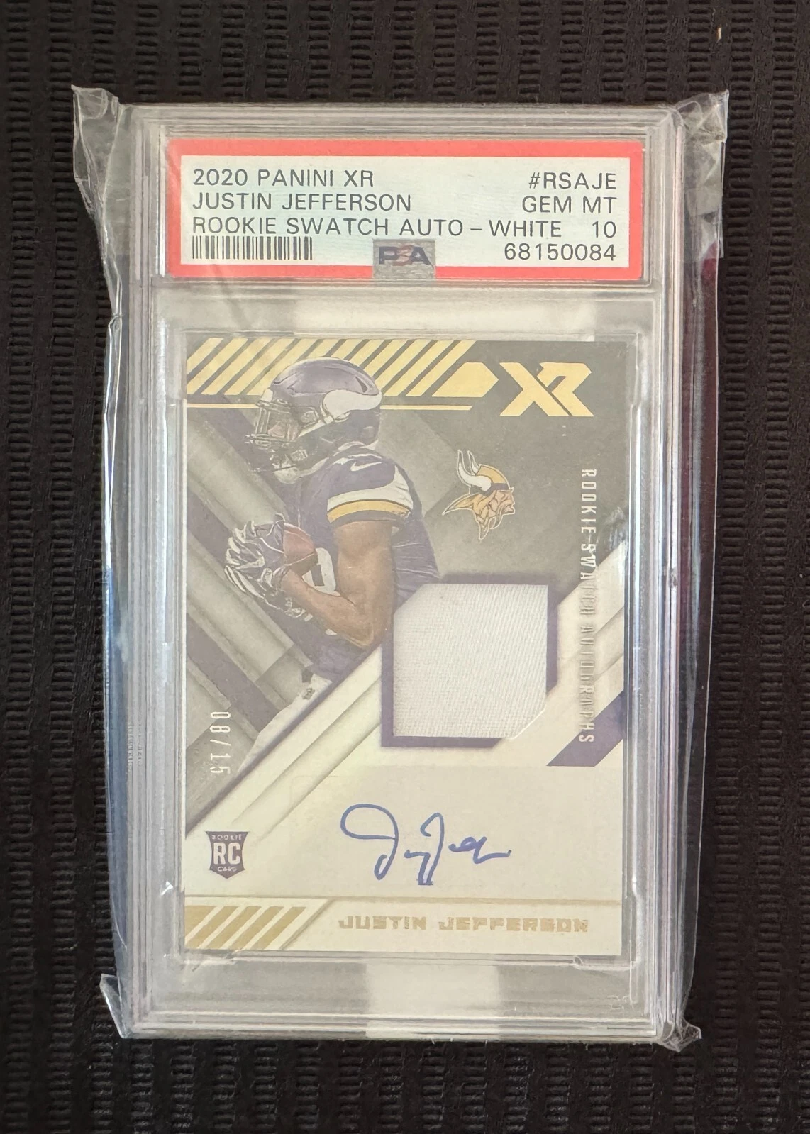 Justin Jefferson Panini XR Rookie Swatch Autographs #RSAJE White