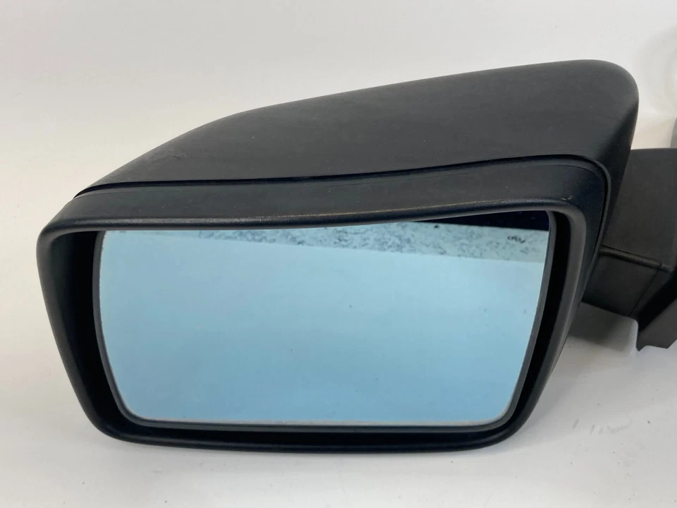 2005-2009 Land Rover Range Rover Left Driver Side View Power Mirror OEM - Image 4 of 4