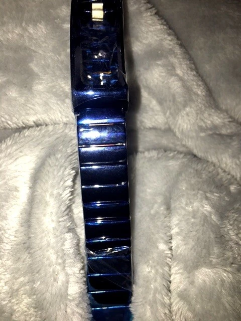 Pulsera iFit Vue Fitness Tracker Titanio Tecnología de Actividad Inteligente, Azul Foto 4 de 4