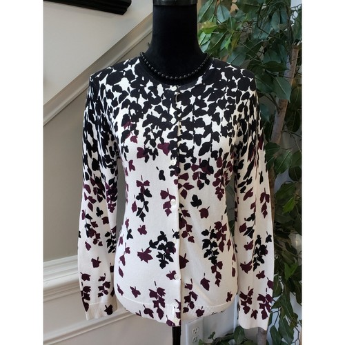 Croft & Barrow Strickjacke Pullover Damen M weiß Blumen Langarm Knopfleiste