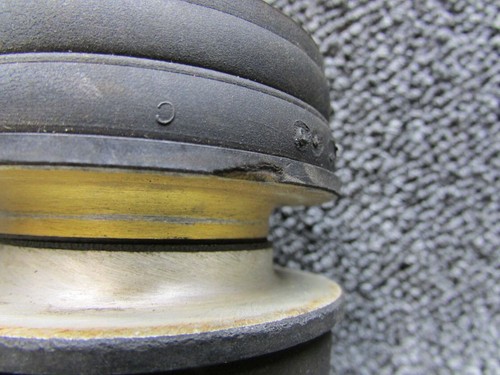 J-9612-8, J-7763-3 (Alt: 475-125) Piper PA28-161 Lord Engine Shock Mount - Picture 2 of 12