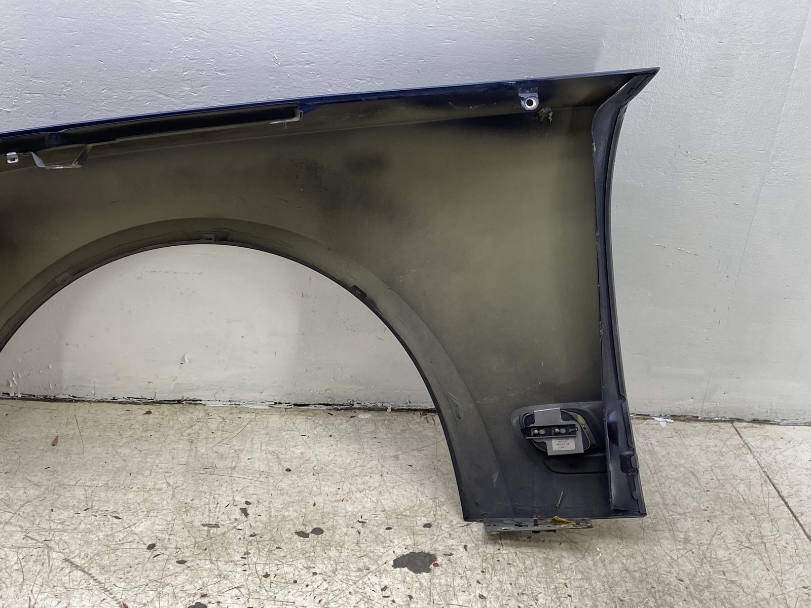 2010-2016 BENTLEY MULSANNE OEM FRONT RIGHT PASSENGER FENDER PANEL *SCRATCH/DENT*