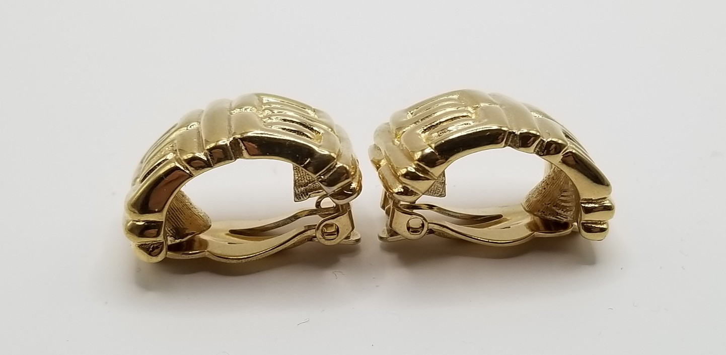 Vintage Givenchy Paris New York Logo Hoop Gold Tone Clip on Earrings thumbnail 9