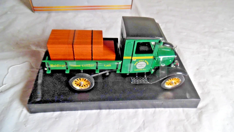 Signature Models 1923 Model TT-Sawmill 1;32 Die Cast Truck NIB - Image 4 of 4