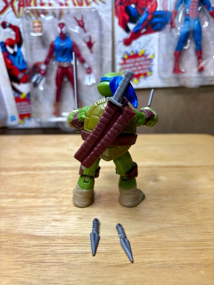 TMNT 2012 Leonardo Playmates Toys With Weapons near complete Ninja Turtles - Image 4 of 4