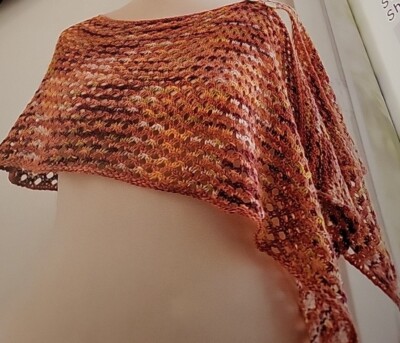 EF5 ONE ONE WRAPS, COWLS CAPELETS KNIT PATTERN BOOK BY IRIS