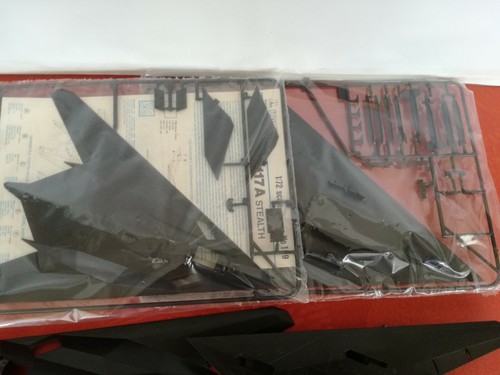 Italeri 189 LOCKHEED F-117A STEALTH caccia invisibile USAF - N°2 KIT 1/72 - Foto 3 di 5