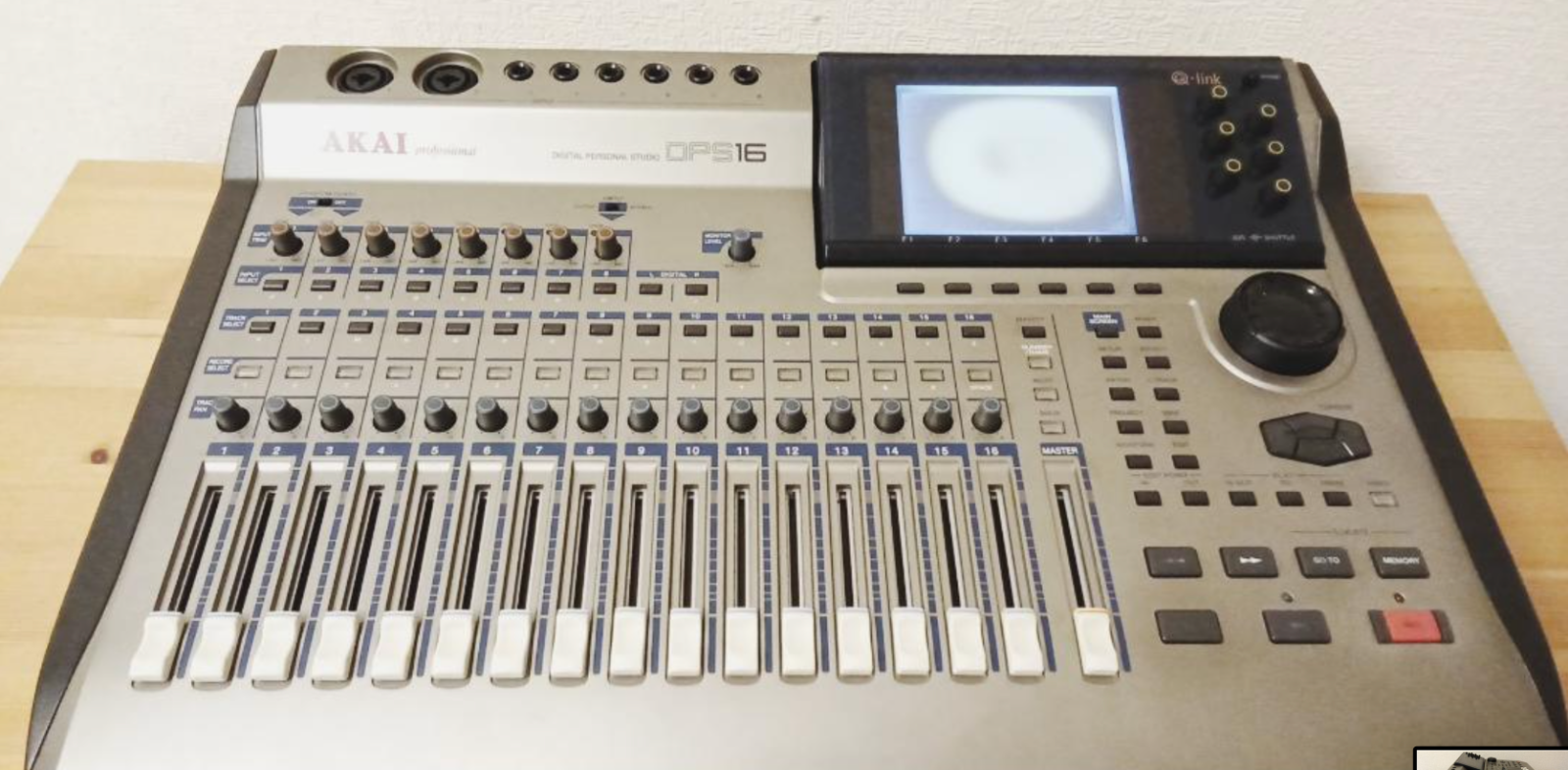 Akai DPS-16 Digital Multitrack Recording Console 24bit / 96kHz HDR 
