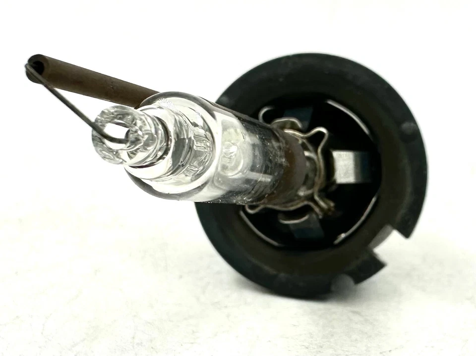 OEM Xenon HID Philips D2R 4300K Headlight Bulb for 96-02 Mercedes S Class - Image 3 of 3