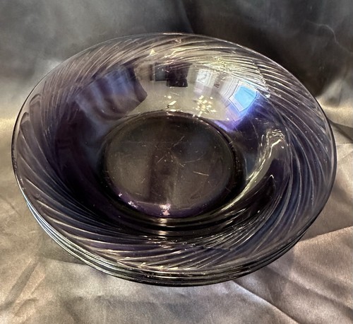Pyrex Festiva Amethyst Glass Soup/Salad Bowl W/Swirl Rim 7.5" Set Of 3 - Picture 2 of 16