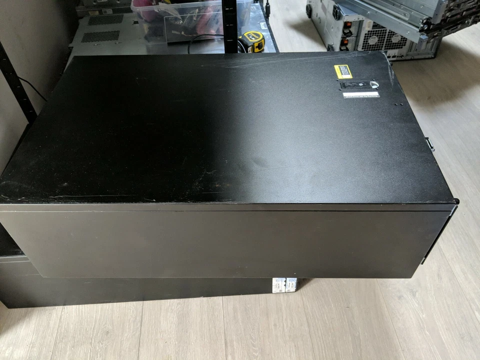 HP Proliant ML350p GEN8 Xeon E5-2650 Tower Server 300GB SAS*5  48GB ram ilo 4 - Image 4 of 4