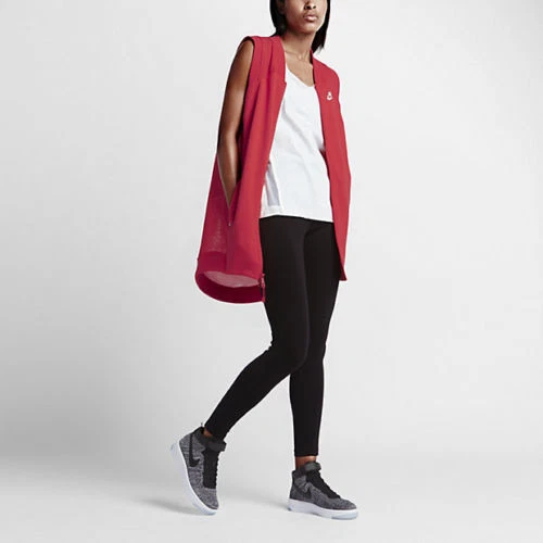 Nike cocoon hotsell