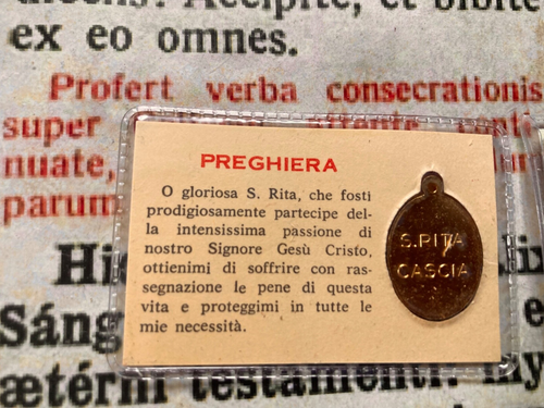 RARE LOT St Rita Relics : Including the "triduum to Saint Rita" on a post card ! - Picture 9 of 14