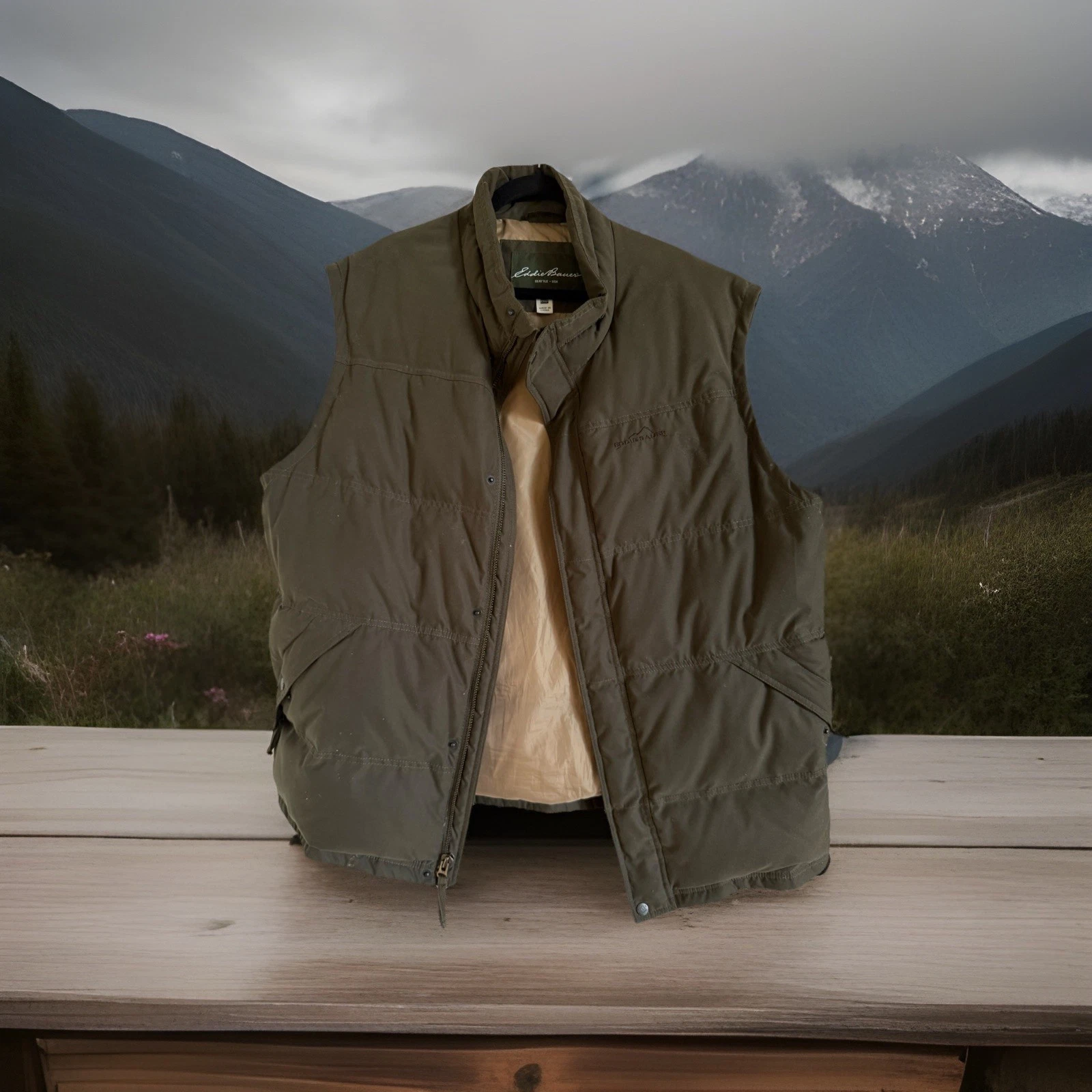 Eddie Bauer Men’s Goose Down Vest 2XL Camping Full Zip Pockets Outdoor Hiking