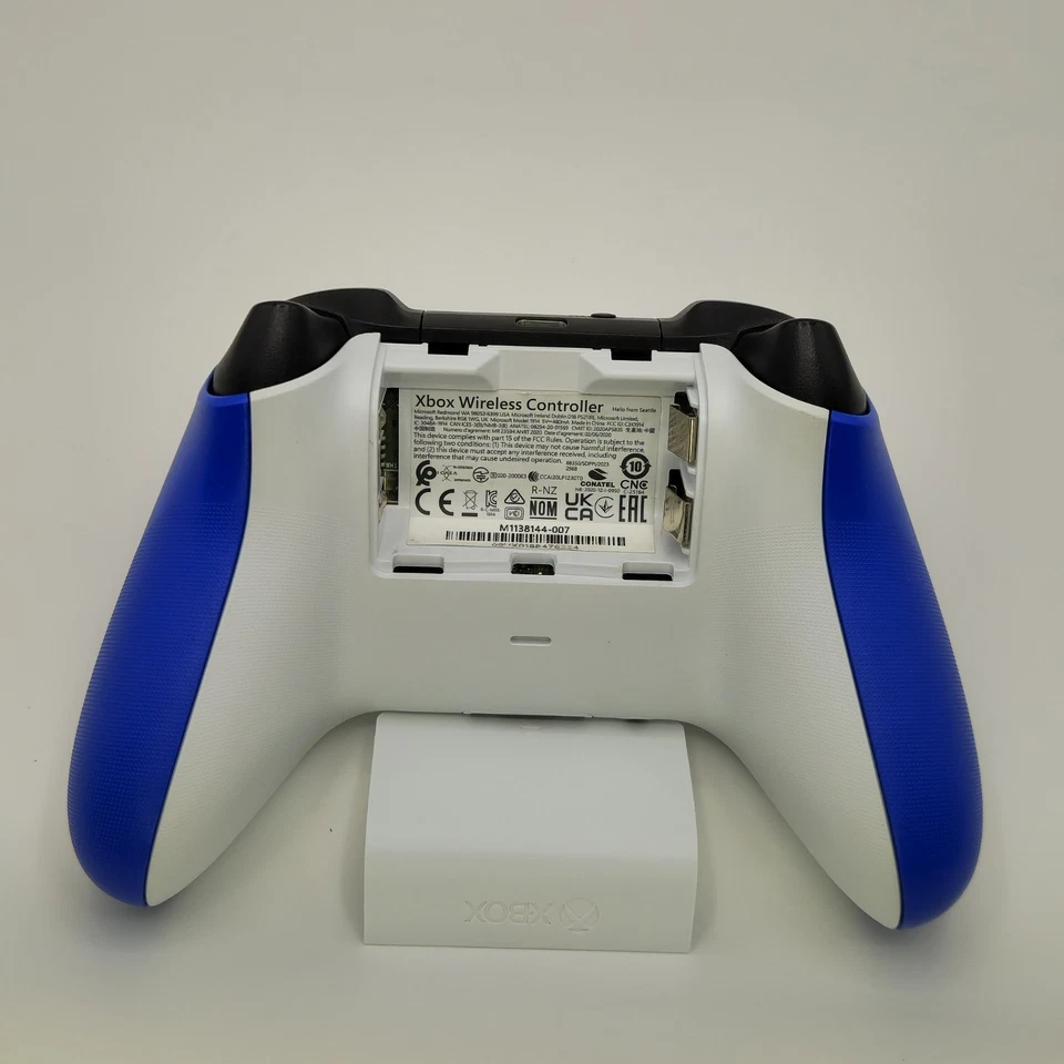 Microsoft Controller Wireless Xbox Series X/S - Xbox One - PC - Blu - Immagine 3 di 4