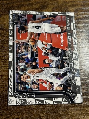 NEW DUO EXCELS 2025-26 Topps #300 Spurs Team Wembanyama Season Tip Off SP