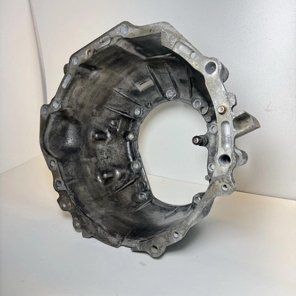TOYOTA BELLHOUSING - 3.4l 5VZ MANUAL R150F 4X4 (96-04 TACOMA / 96-00 4RUNNER) - Image 2 of 4