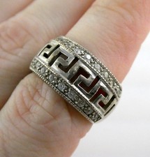 SETA Sterling Silver Greek Key Design Crystal Ring Size 7.75 Weighs 7.5g 925