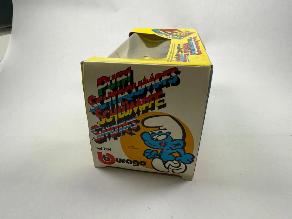 Pitufo Windsurfista con Jeep Azul Vintage Pitufos 1:24 Die Cast Nuevo 1984 Burago Italia Foto 3 de 4