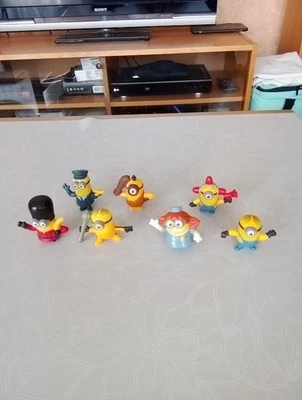 7 FIGURINES MINIONS. - Photo 1/4